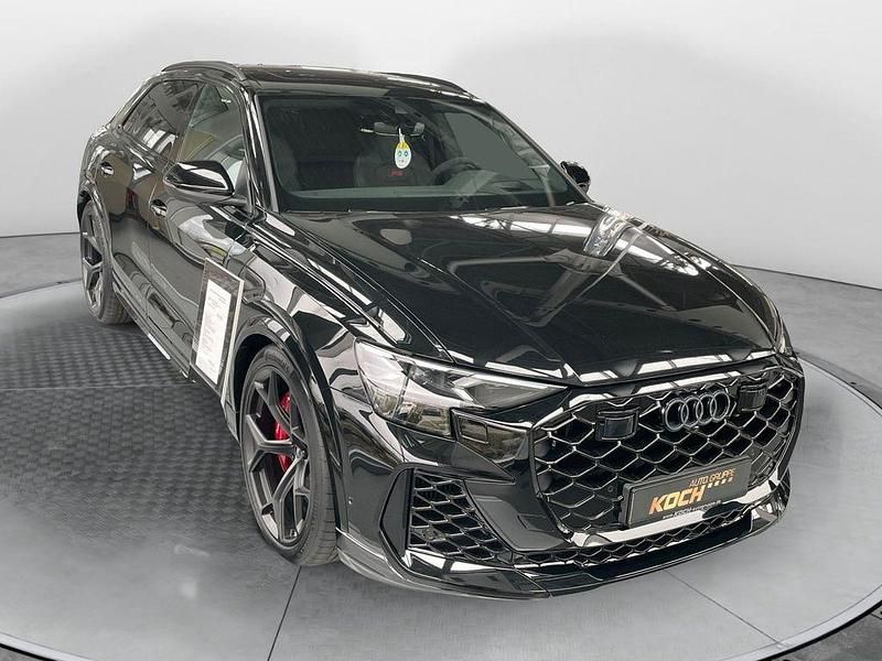 Neu Audi RS Q8 Performance 640 PS (470 kW) 2025 Schwarz SUV