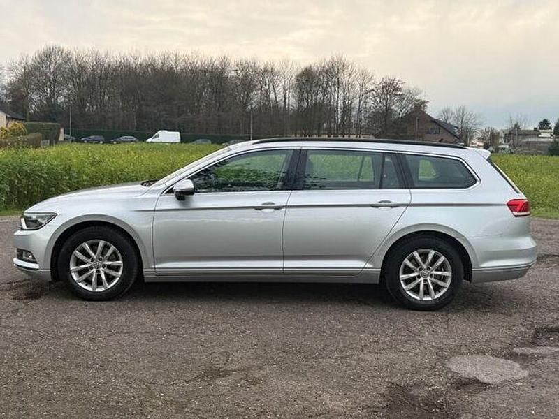 Gebraucht VW Passat Comfortline 150 PS (110 kW) 2019 Silber Kombi