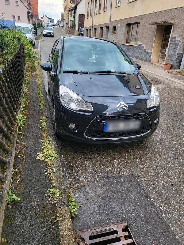 Schwarz Gebraucht 2010 Citroën C3 Kleinwagen | 1.000 € - Bild 1/4