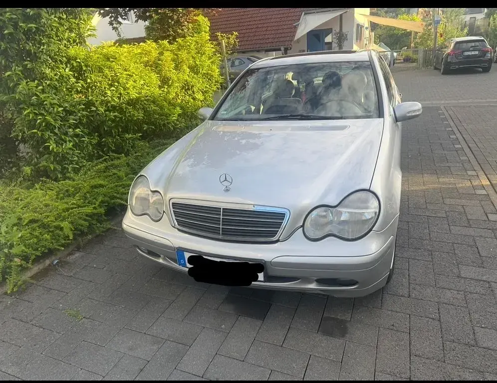 Gebraucht Mercedes C220 Classic 143 PS (105 kW) 2000 Silber Limousine