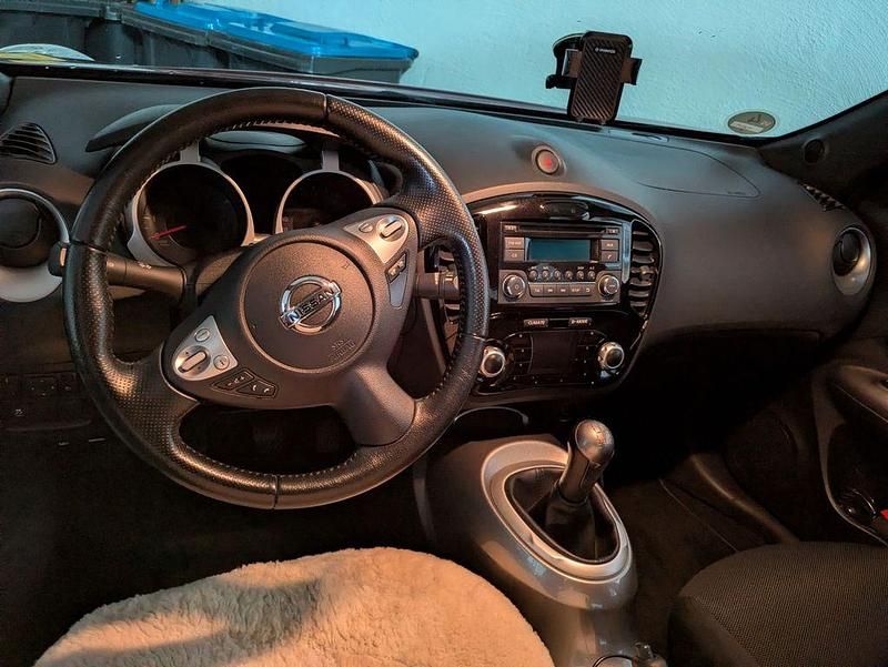 Gebraucht Nissan Juke 117 PS (86 kW) 2013 Rot SUV