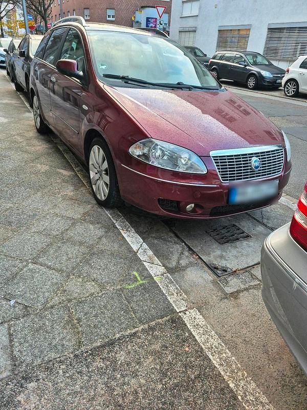 Gebraucht Fiat Croma 147 PS (108 kW) 2006 Rot Kombi