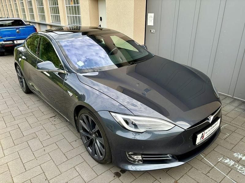 Gebraucht Tesla Model S 386 kW (525 PS) 2018 Grau (grau) Kleinwagen