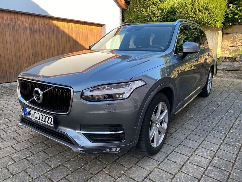 Grau Gebraucht 2017 Volvo XC90 Momentum SUV | 33.500 € (Teuer) - Bild 1/4