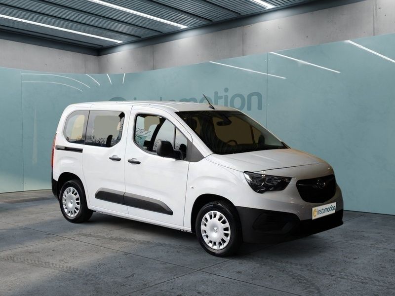 Gebraucht Opel Combo-e Life Ultimate 100 kW (136 PS) 2022 Weiß Van / Kleinbus