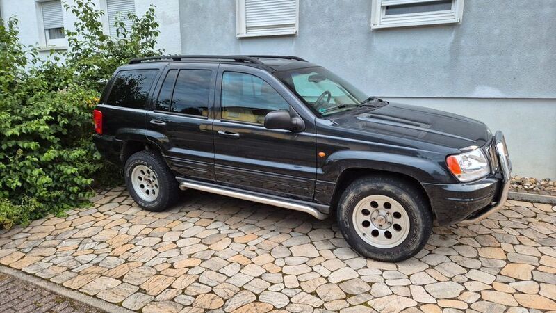 Schwarz Gebraucht 2001 Jeep Grand Cherokee SUV | 10.500 € (Fairer Preis) - Bild 1/4