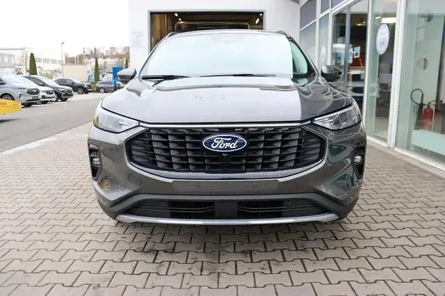 Nowe Ford Kuga Titanium 242 KM (177 kW) 2026 Czarny SUV