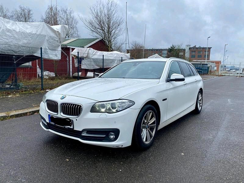 Gebraucht BMW 520 190 PS (139 kW) 2017 Weiß Kombi
