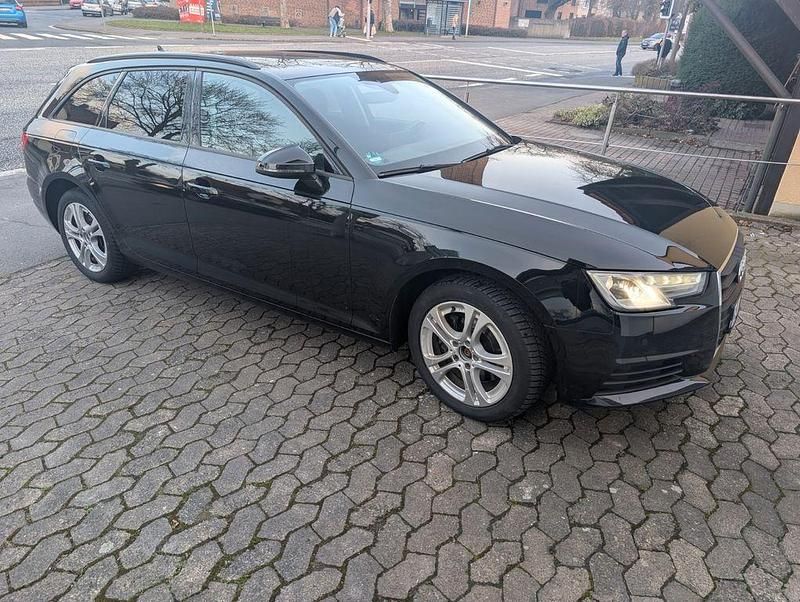 Gebraucht Audi A4 150 PS (110 kW) 2016 Schwarz Kombi