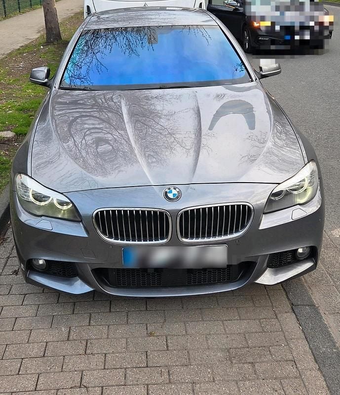 Gebraucht BMW 530 Performance 258 PS (189 kW) 2011 Grau Limousine