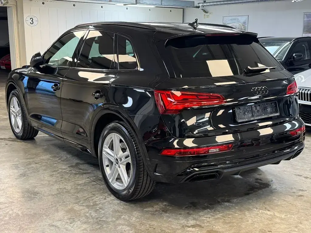 Gebraucht Audi Q5 S-Line 163 PS (119 kW) 2024 Mythosschwarz SUV