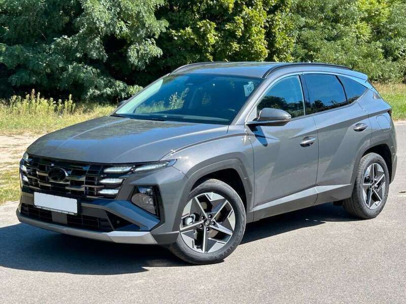 Ecotronic grey (mineraleffekt) Neu 2024 Hyundai Tucson Trend SUV | 34.890 € (Superpreis) - Bild 1/4