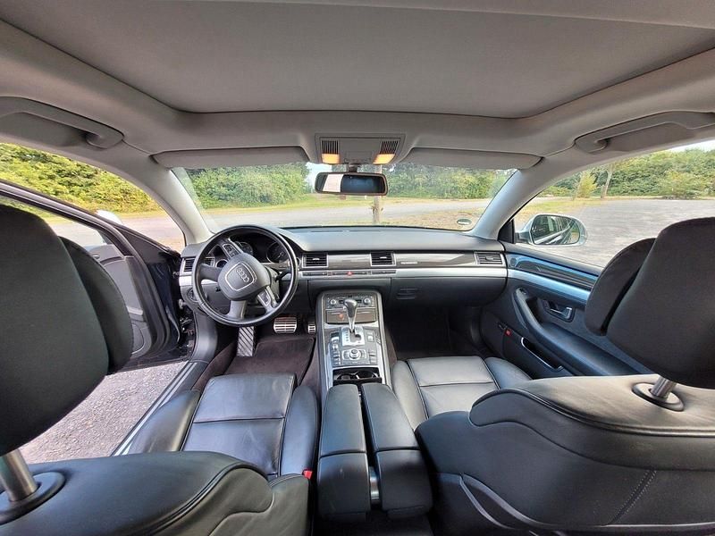 Gebraucht Audi S8 Sport 450 PS (330 kW) 2009 Blau Limousine