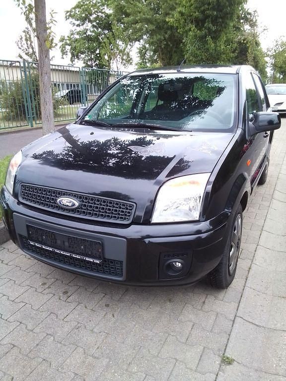 Schwarz Gebraucht 2011 Ford Fusion Ambiente Limousine | 2.999 € (Fairer Preis) - Bild 1/4