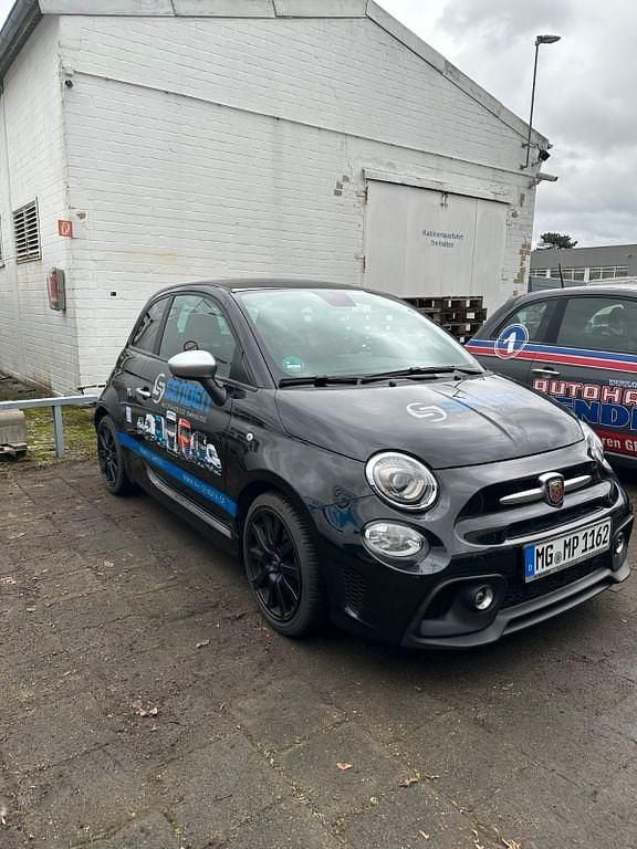 Gebraucht Abarth 595 165 PS (121 kW) 2023 Schwarz