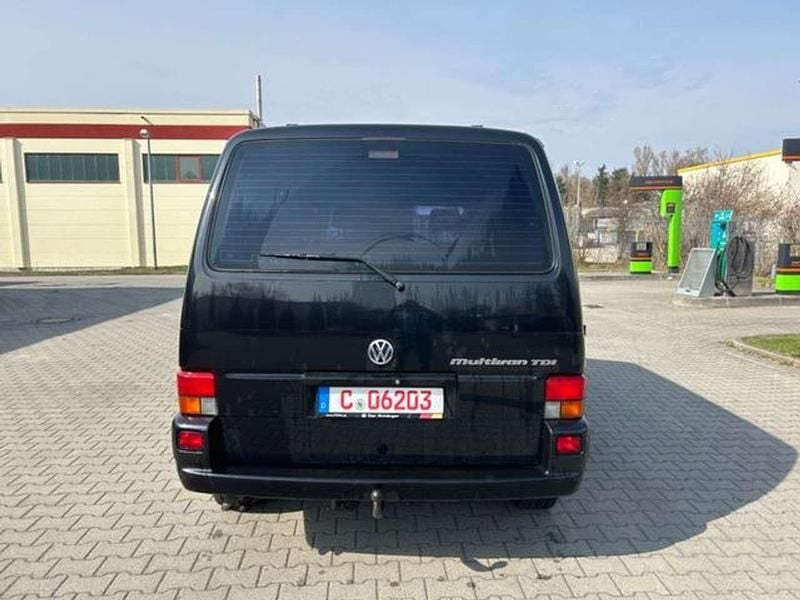 Gebraucht VW T4 102 PS (75 kW) 1998 Deep black Van