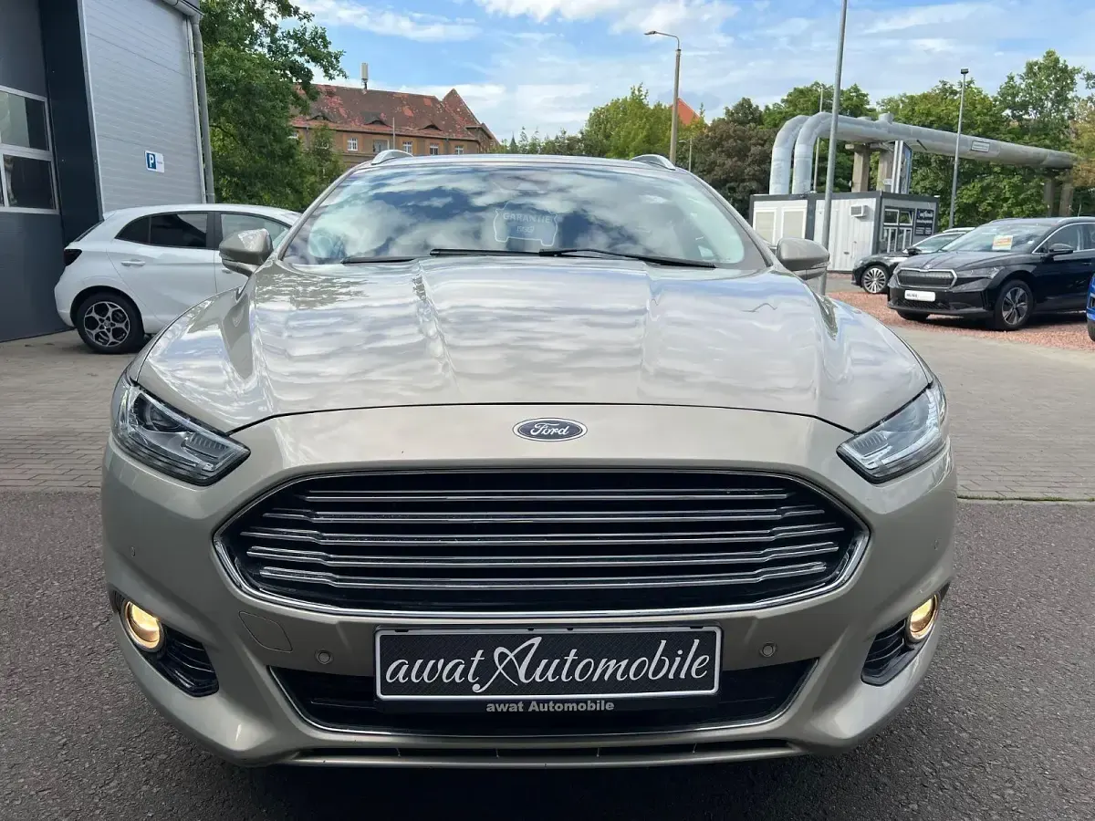 Gebraucht Ford Mondeo Titanium 203 PS (149 kW) 2015 Silber Kombi