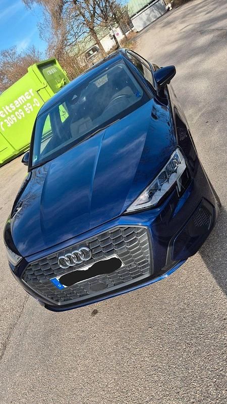 Gebraucht Audi A3 Comfort 204 PS (150 kW) 2021 Blau Limousine