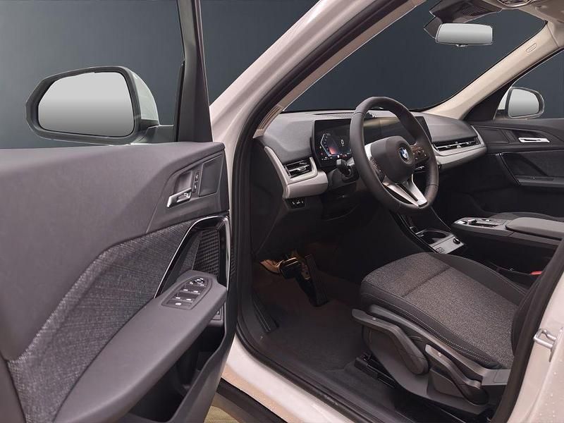 Neu BMW X1 Performance 170 PS (125 kW) 2025 Weiß SUV