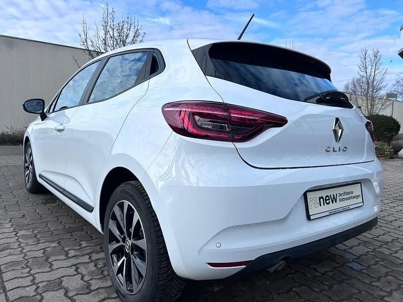 Gebraucht Renault Clio V Equilibre 67 PS (49 kW) 2023 Arktisweiss (weiß) Limousine