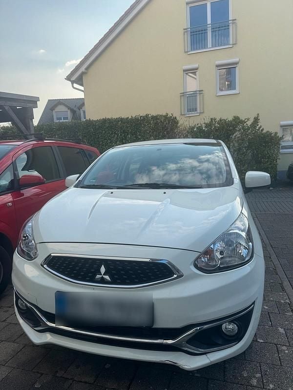 Gebraucht Mitsubishi Space Star Active 71 PS (52 kW) 2019 Weiß Kleinwagen