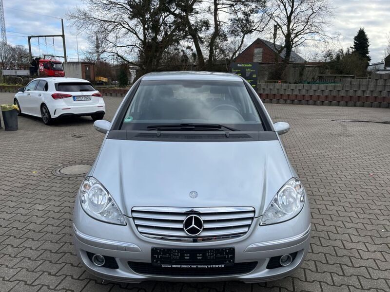 Silber Gebraucht 2005 Mercedes A170 Limousine | 2.900 € (Superpreis) - Bild 1/4