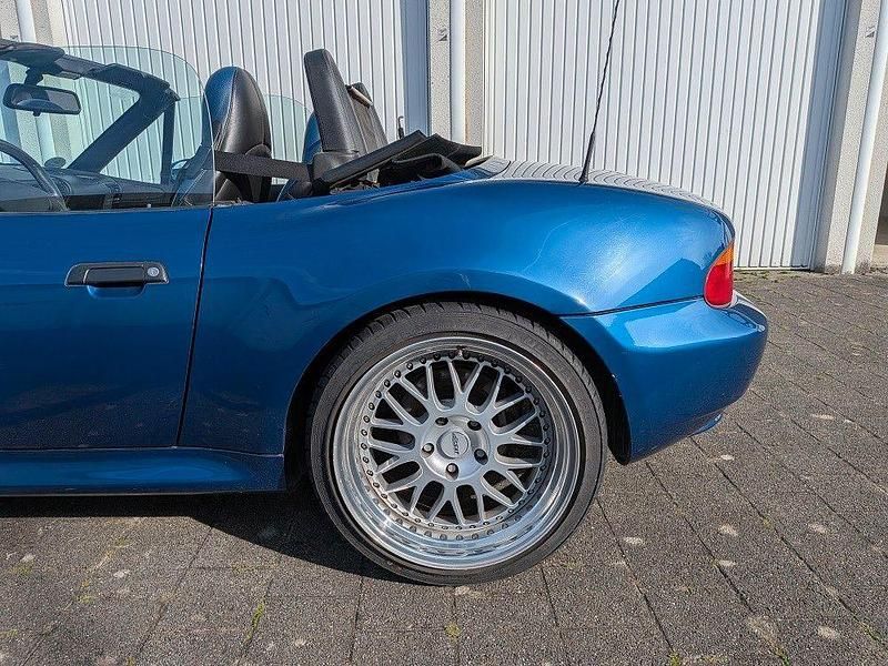 Second-hand BMW Z3 Performance 193 CP (141 kW) 2000 Albastru Cabrio