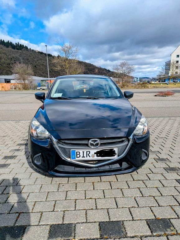 Gebraucht Mazda 2 Center-Line 75 PS (55 kW) 2017 Schwarz Limousine