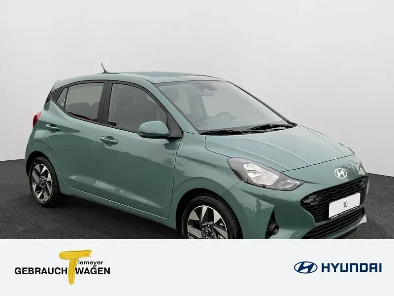 Gebraucht Hyundai i10 Trend 79 PS (58 kW) 2025 Grün Kleinwagen