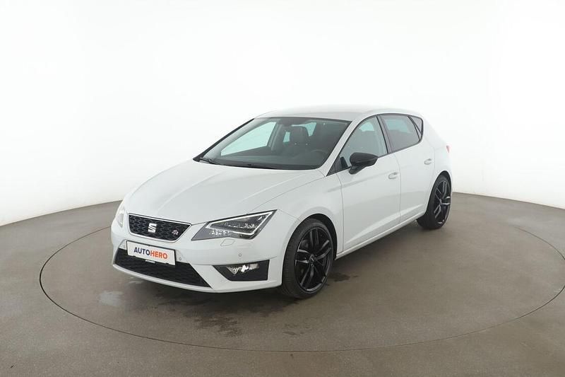 Weiß Gebraucht 2016 Seat Leon FR Limousine | 14.090 € (Fairer Preis) - Bild 1/3