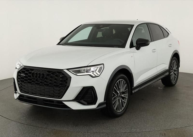 Gletscher weiß metallic Neu 2025 Audi Q3 Sportback S-Line SUV | 49.495 € (Guter Preis) - Bild 1/4