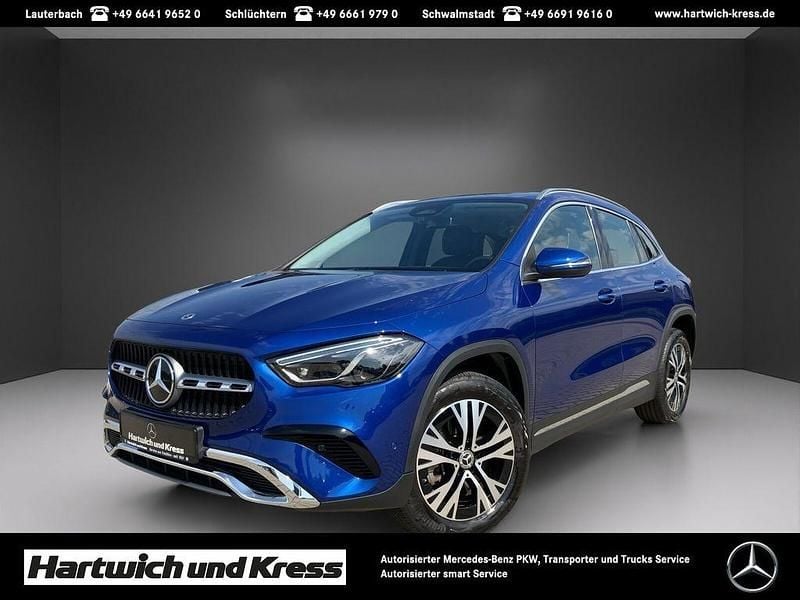 Spektralblau lack Gebraucht 2024 Mercedes GLA250 Progressive SUV | 38.790 € (Guter Preis) - Bild 1/4