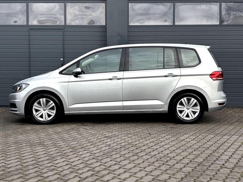 Gebraucht VW Touran 110 PS (80 kW) 2016 Silber Van / Kleinbus