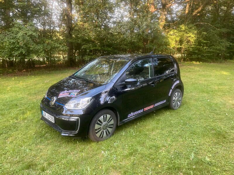 Schwarz Gebraucht 2022 VW e-up! Style Kleinwagen | 14.700 € (Fairer Preis) - Bild 1/4