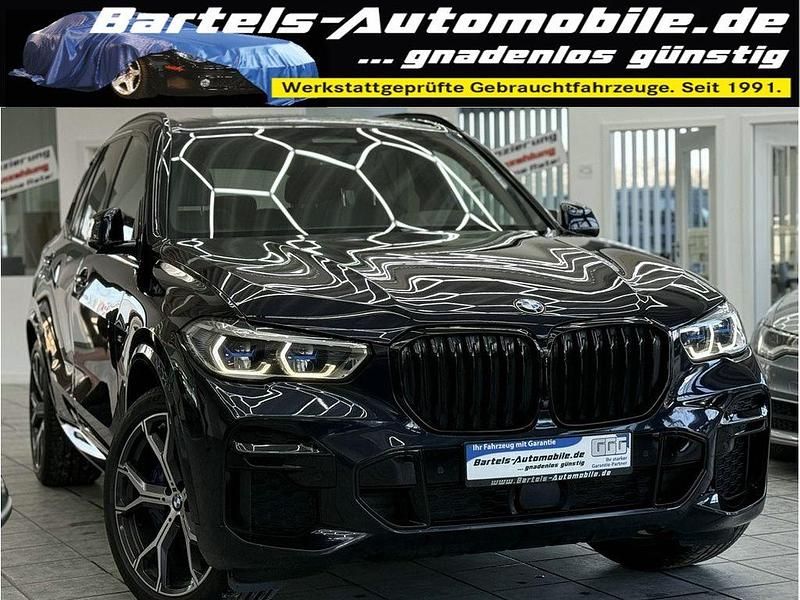 Carbonschwarz metallic Gebraucht 2022 BMW X5 M Sport SUV | 44.890 € (Guter Preis) - Bild 1/4
