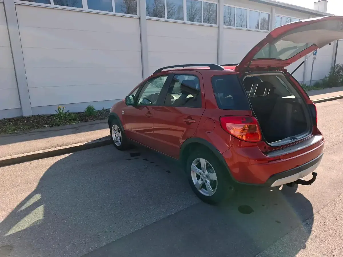 Gebraucht Suzuki SX4 136 PS (100 kW) 2010 Orange Kombi