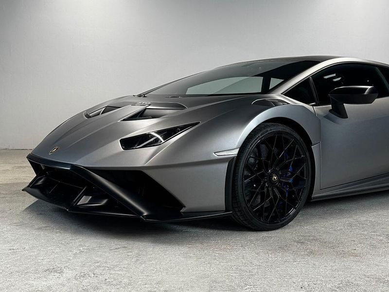 Gebraucht Lamborghini Huracán 640 PS (470 kW) 2022 Grau Coupé