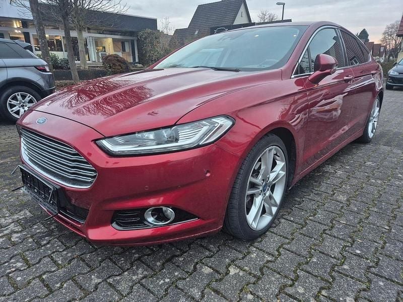 Rot Gebraucht 2015 Ford Mondeo Titanium Limousine | 6.990 € (Guter Preis) - Bild 1/4