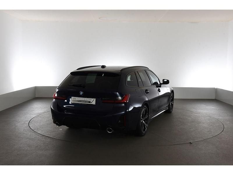 Gebraucht BMW 320 M Sport 190 PS (139 kW) 2024 Blau Kombi