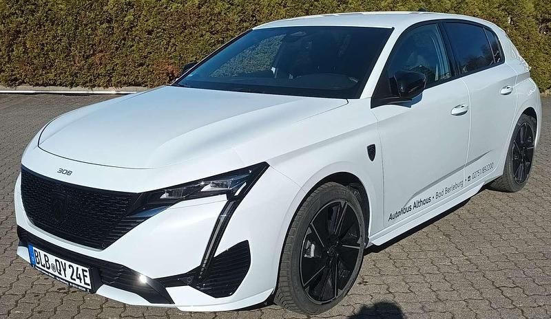 Weiss okenit metallic Gebraucht 2024 Peugeot e-308 Kleinwagen | 33.500 € (Guter Preis) - Bild 1/4
