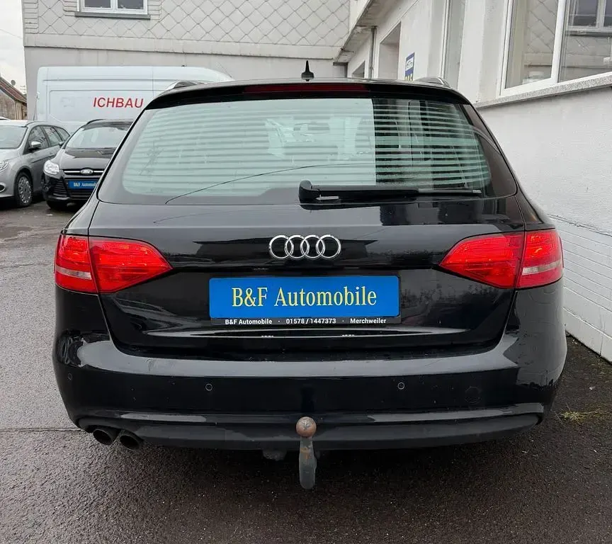 Gebraucht Audi A4 Ambiente 143 PS (105 kW) 2013 Schwarz Kombi