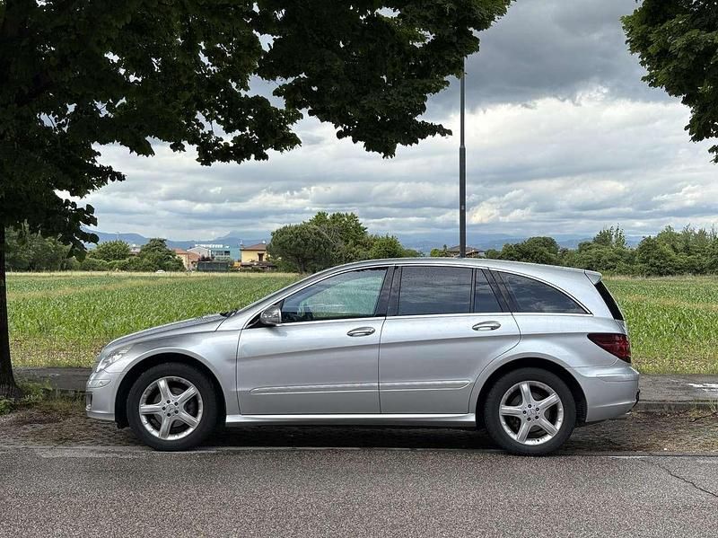 Gebraucht 2007 Mercedes R320 Van / Kleinbus | 6.500 € (Fairer Preis) - Bild 1/4