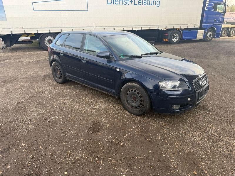 Gebraucht Audi A3 Ambiente 170 PS (125 kW) 2006 Blau Kleinwagen