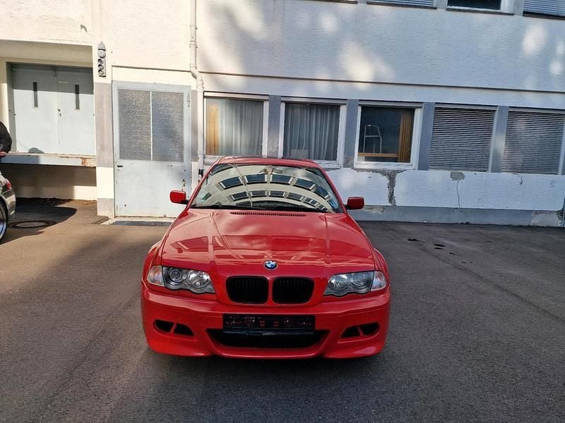 Rot Gebraucht 2001 BMW 330 Limousine | 3.900 € (Superpreis) - Bild 1/4