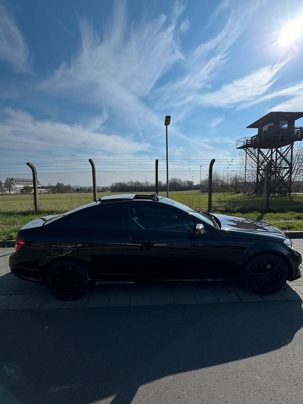 Gebraucht Mercedes C350 306 PS (225 kW) 2012 Schwarz Coupé