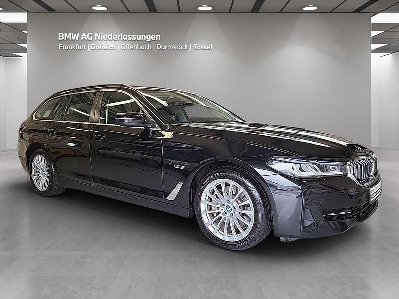 Gebraucht BMW 530e 184 PS (135 kW) 2022 Schwarz Limousine
