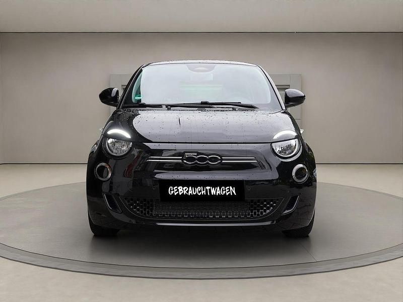 Gebraucht Fiat 500e Icon 86 kW (118 PS) 2023 Onyx schwarz Kleinwagen