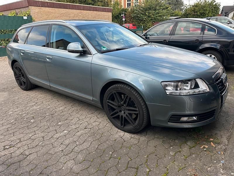 Grau Gebraucht 2010 Audi A6 Comfort Kombi | 8.350 € (Etwas zu teuer) - Bild 1/4
