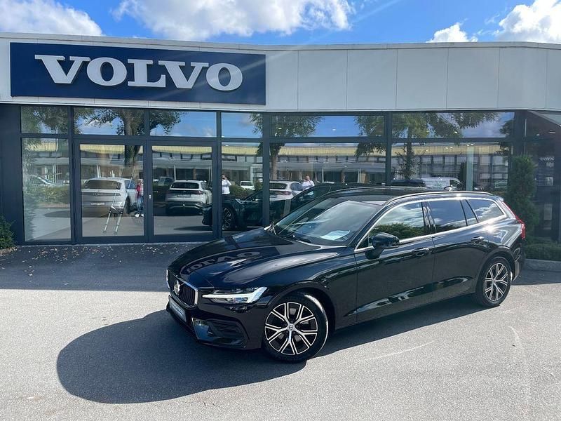Schwarz Gebraucht 2023 Volvo V60 Core Kombi | 28.300 € (Superpreis) - Bild 1/4