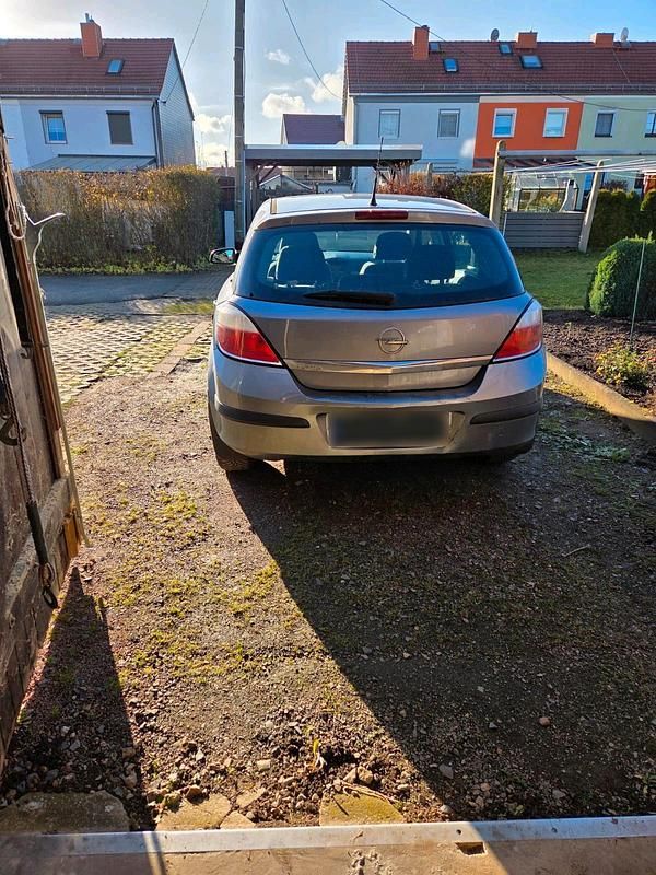 Gebraucht Opel Astra 90 PS (66 kW) 2004 Grau Limousine